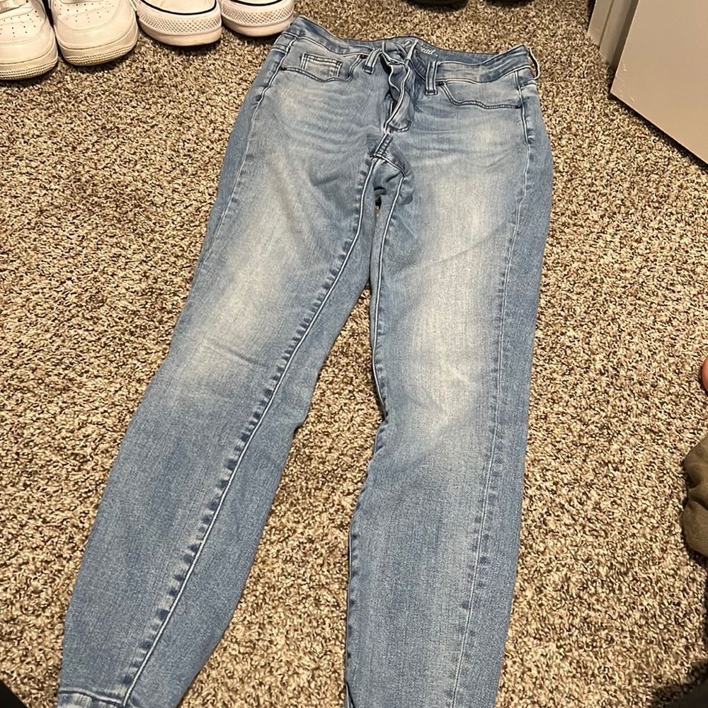 skinny light wash jeans